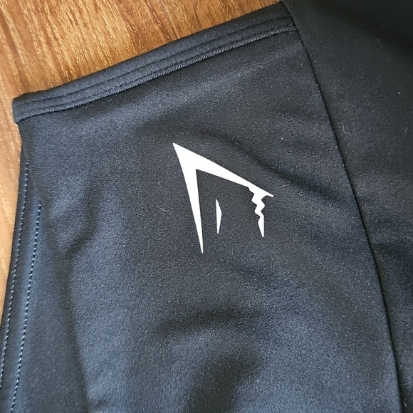 NWOT Gymshark Training Cropped Black Leggings Size Small - Picture 2 of 7